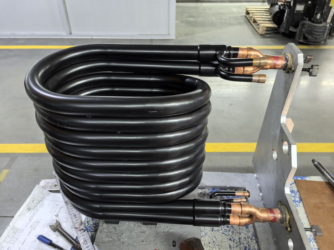 1 إلى 10 متر طول الأنابيب مضخة الحرارة المكثفة مع سمك الصفيحة قوية 4 ملم مناسبة لتبادل الحرارة الصناعية