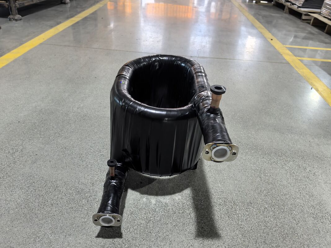 نطاق درجة الحرارة العاملة ناقص 50 إلى 150 درجة HVAC مقايض الحرارة المتكافئ يقدم سمك جدار الأنابيب من 1.2 إلى 2.0 مليمتر للعمل