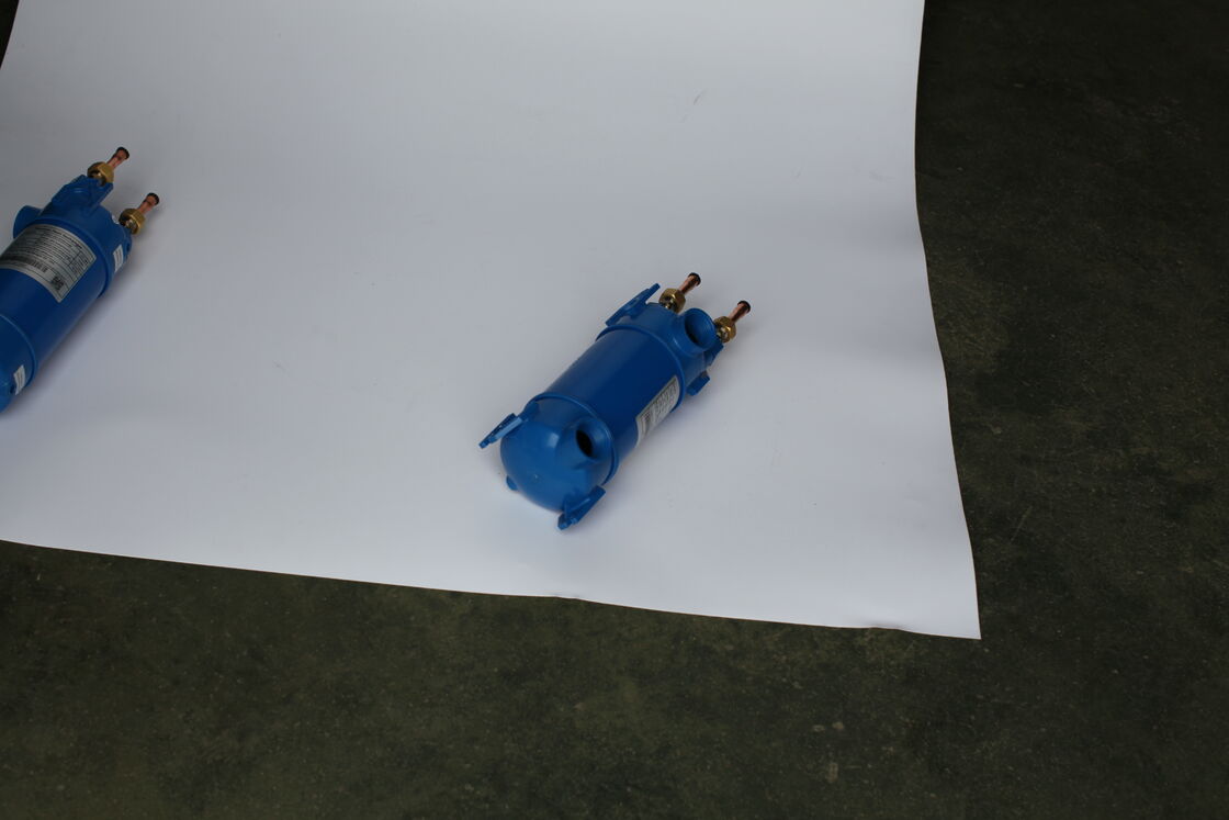 مبادل حراري من التيتانيوم يتطلب صيانة منخفضة مصمم للعمل ضمن نطاق درجة حرارة التشغيل من 0 إلى 40 درجة مئوية