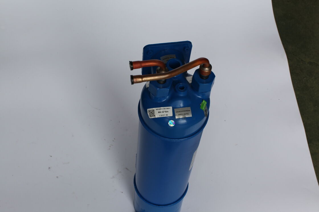 مبادل حراري من التيتانيوم بغلاف خارجي من البولي بروبلين بضغط تشغيل أقصى 52 بار يضمن متطلبات صيانة منخفضة ونقل حرارة